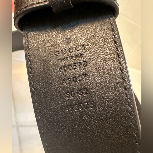 Gucci Marmont Black Leather Belt with Gold GG Emblem. Authentic - Picture 5 of 6
